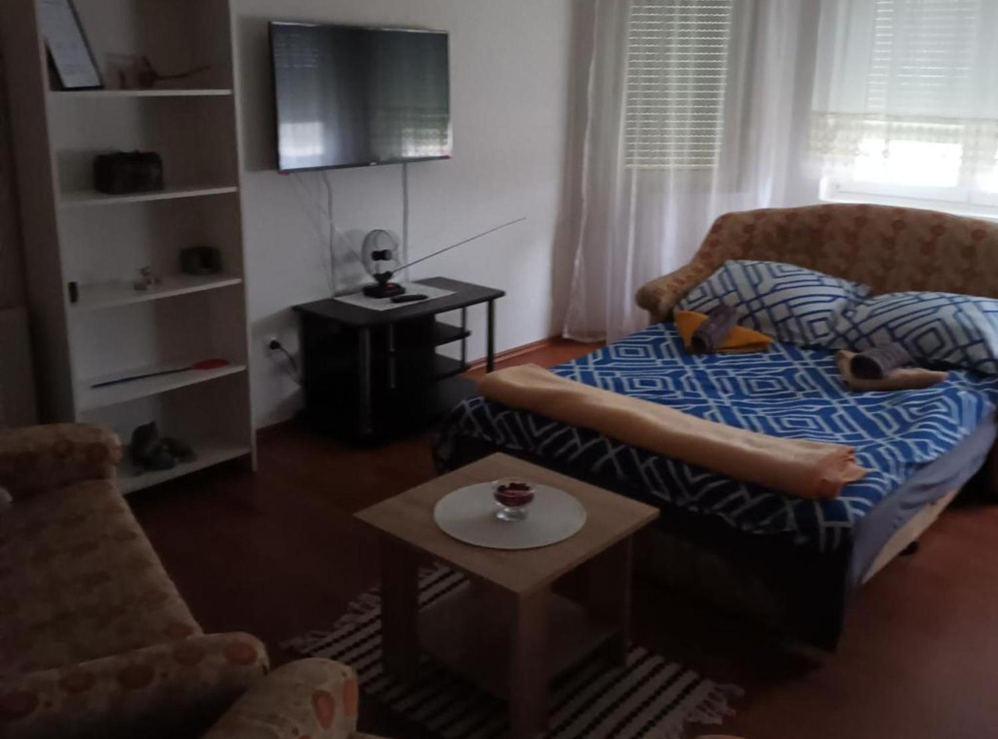 Apartmani Tea I Toni Gradiste Exteriér fotografie