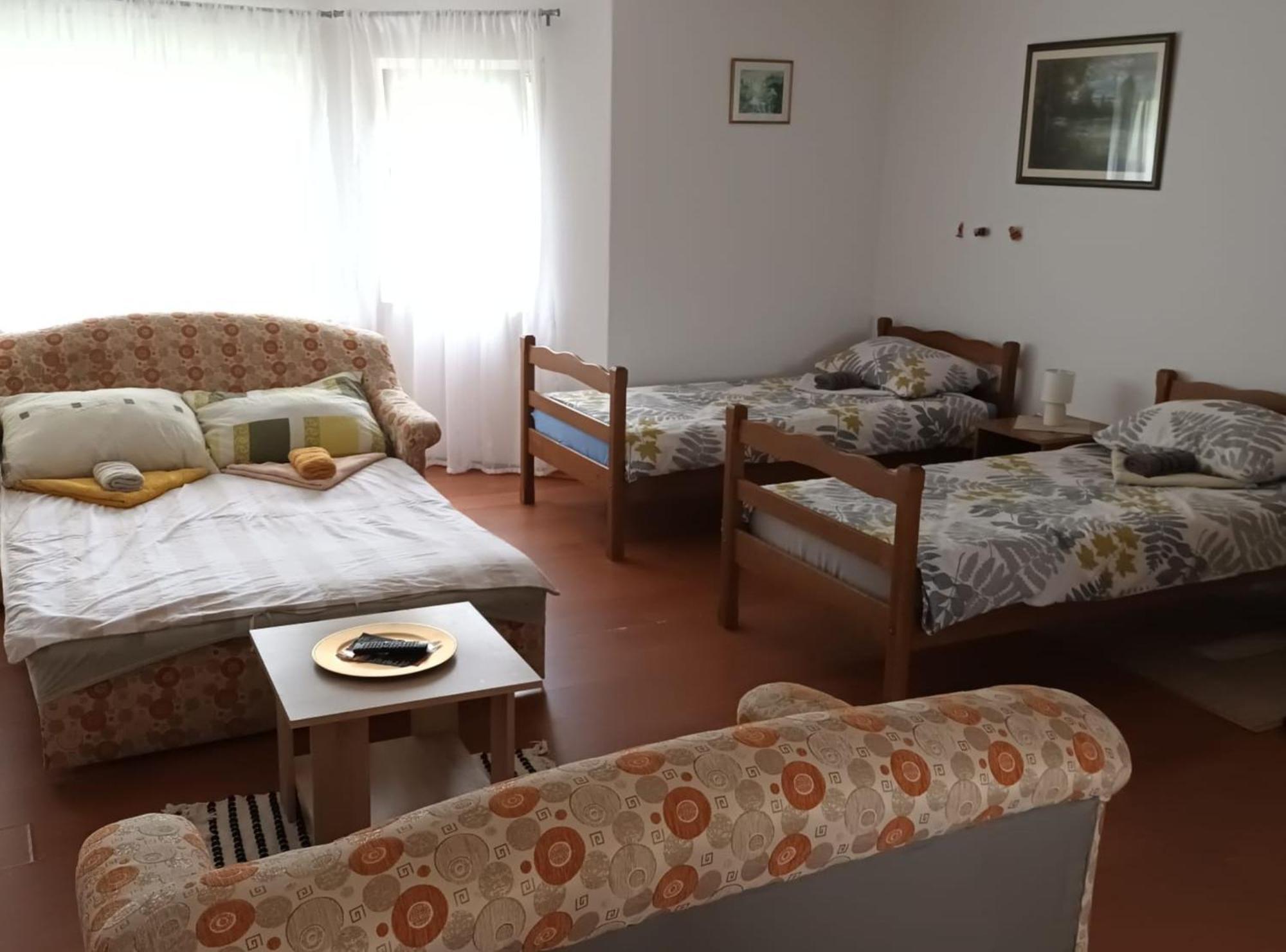 Apartmani Tea I Toni Gradiste Exteriér fotografie