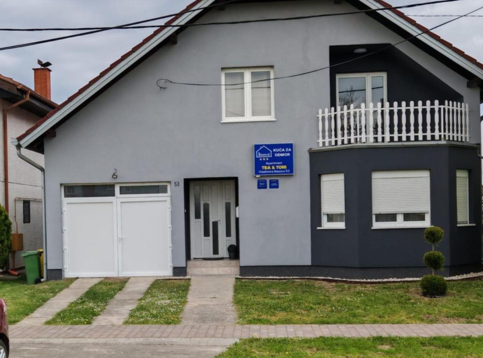 Apartmani Tea I Toni Gradiste Exteriér fotografie